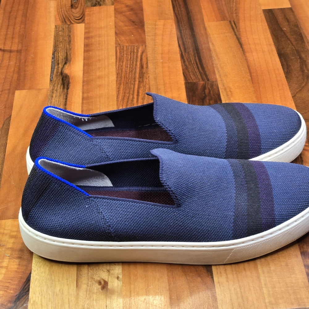 Rothy’s The Sneaker in Nightfall Stripe Blue – Size 9